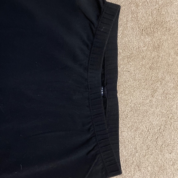 Gap black leggings large - Picture 2 of 4